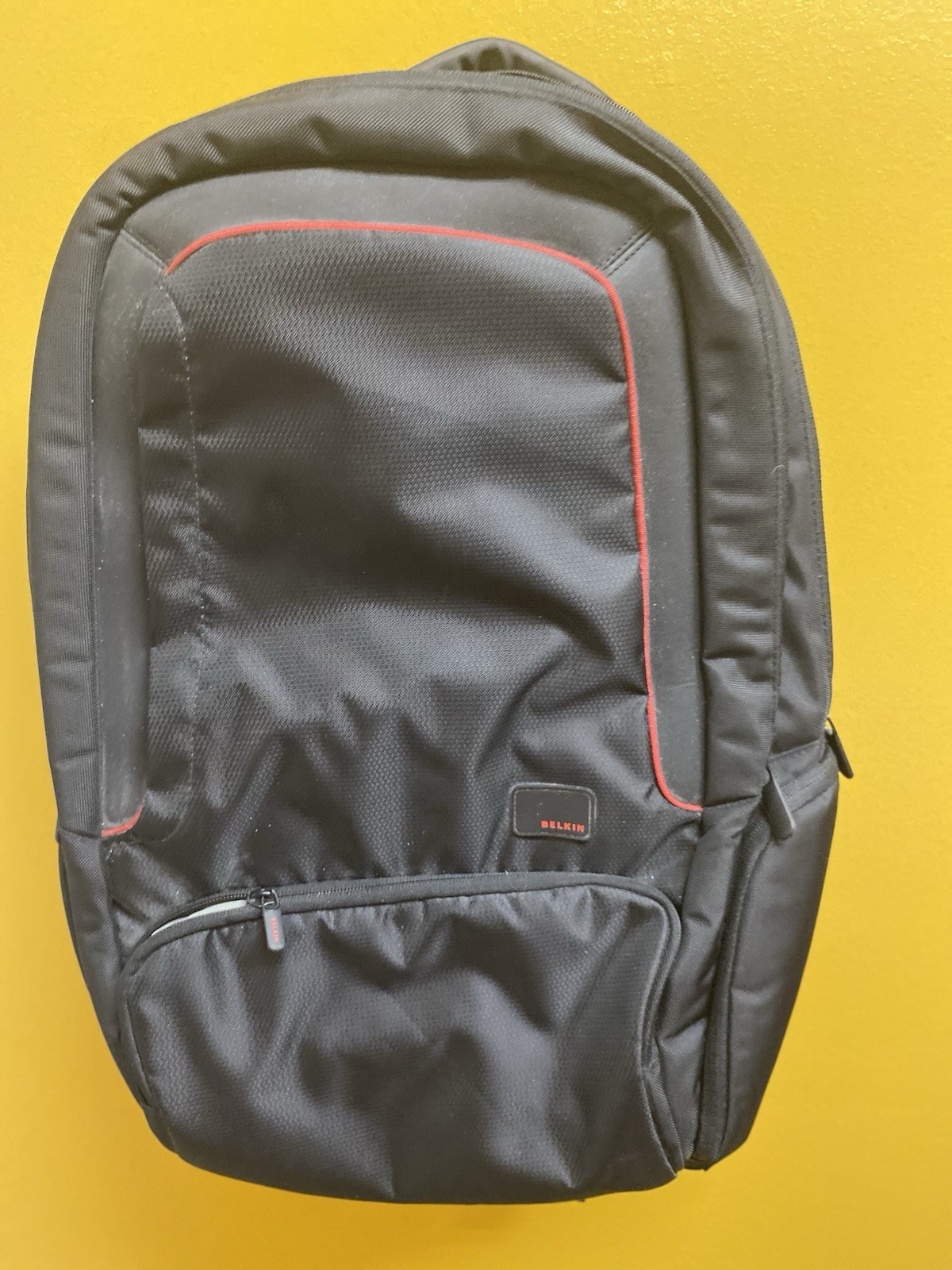 Belkin F8N052 Sling Backpack Laptop Tablet Carry Bag Tote Black/Red 20"