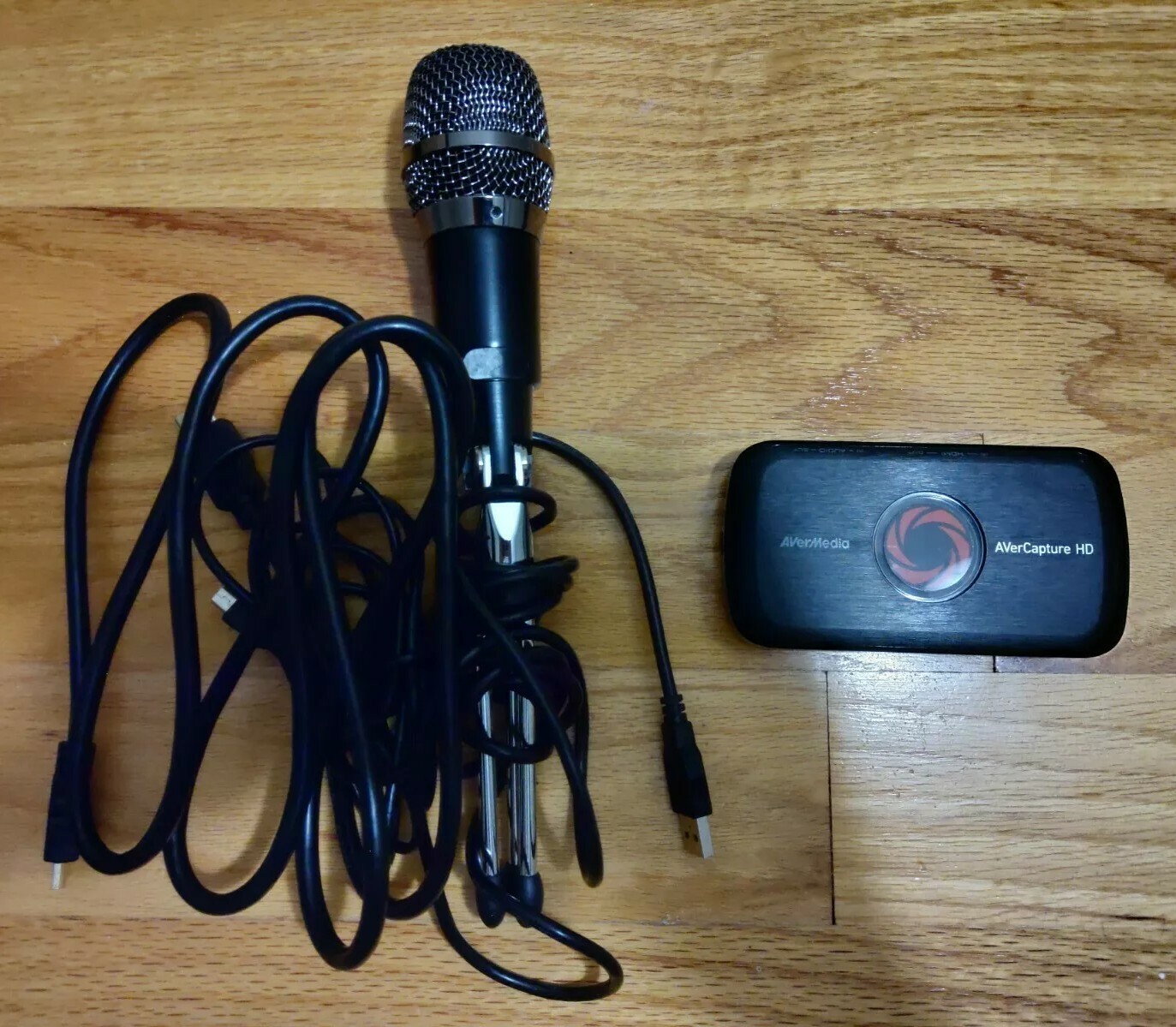 AVerMedia AVerCapture GL310, Game Capture/Stream HD 1080 + Microphone,