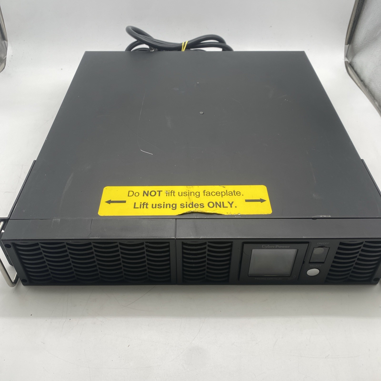 CyberPower SmartApp UPS 2150VA 2150W Battery Backup PR2200LCDRTXL2U No Batteries