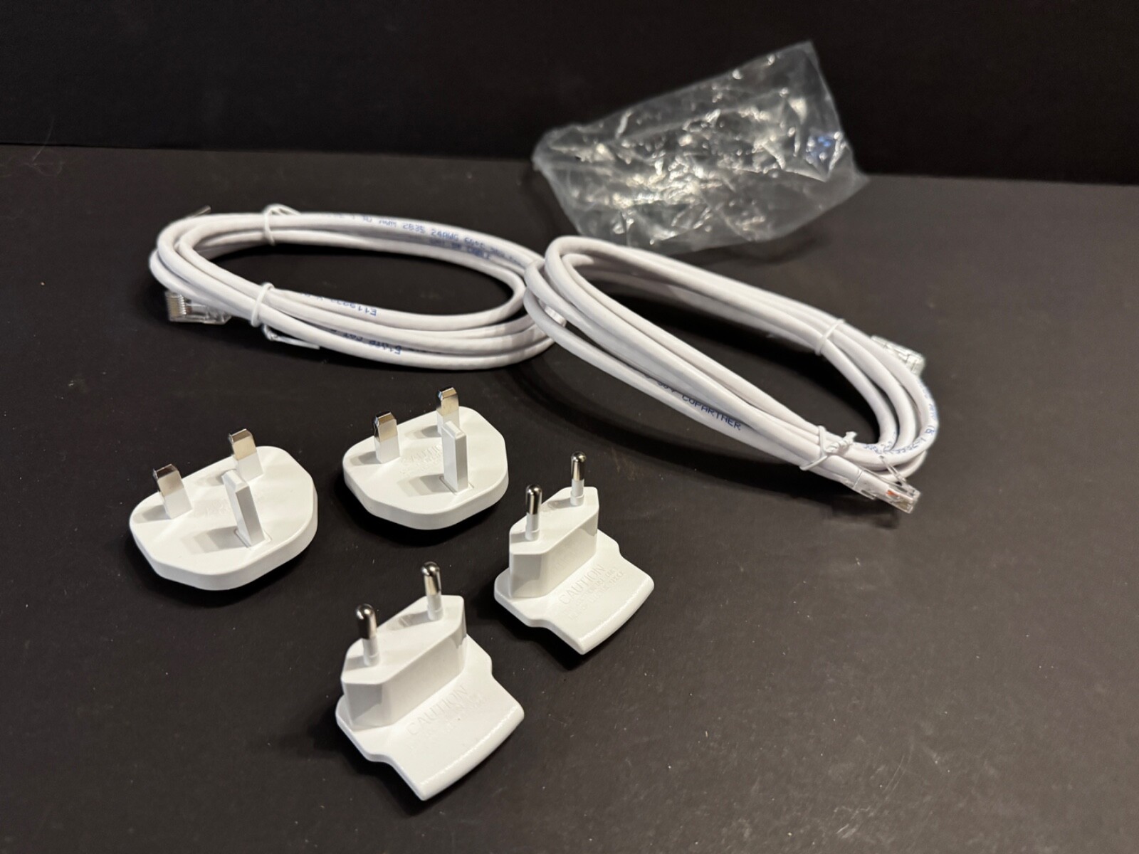 GENUINE/OEM - LINKSYS ROUTER AC International Plug Ends / Tips & Network Cables