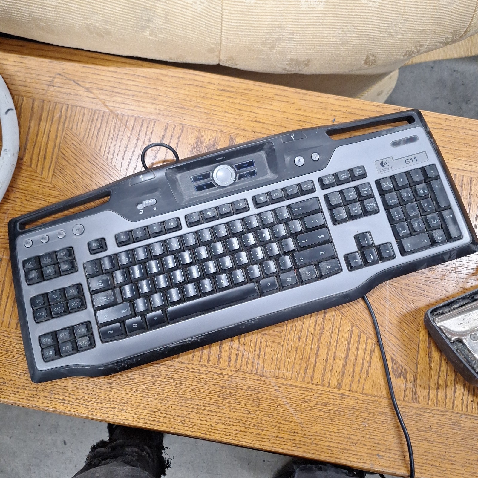 Logitech G11 Gaming Backlit USB Wired Keyboard Programmable Keys