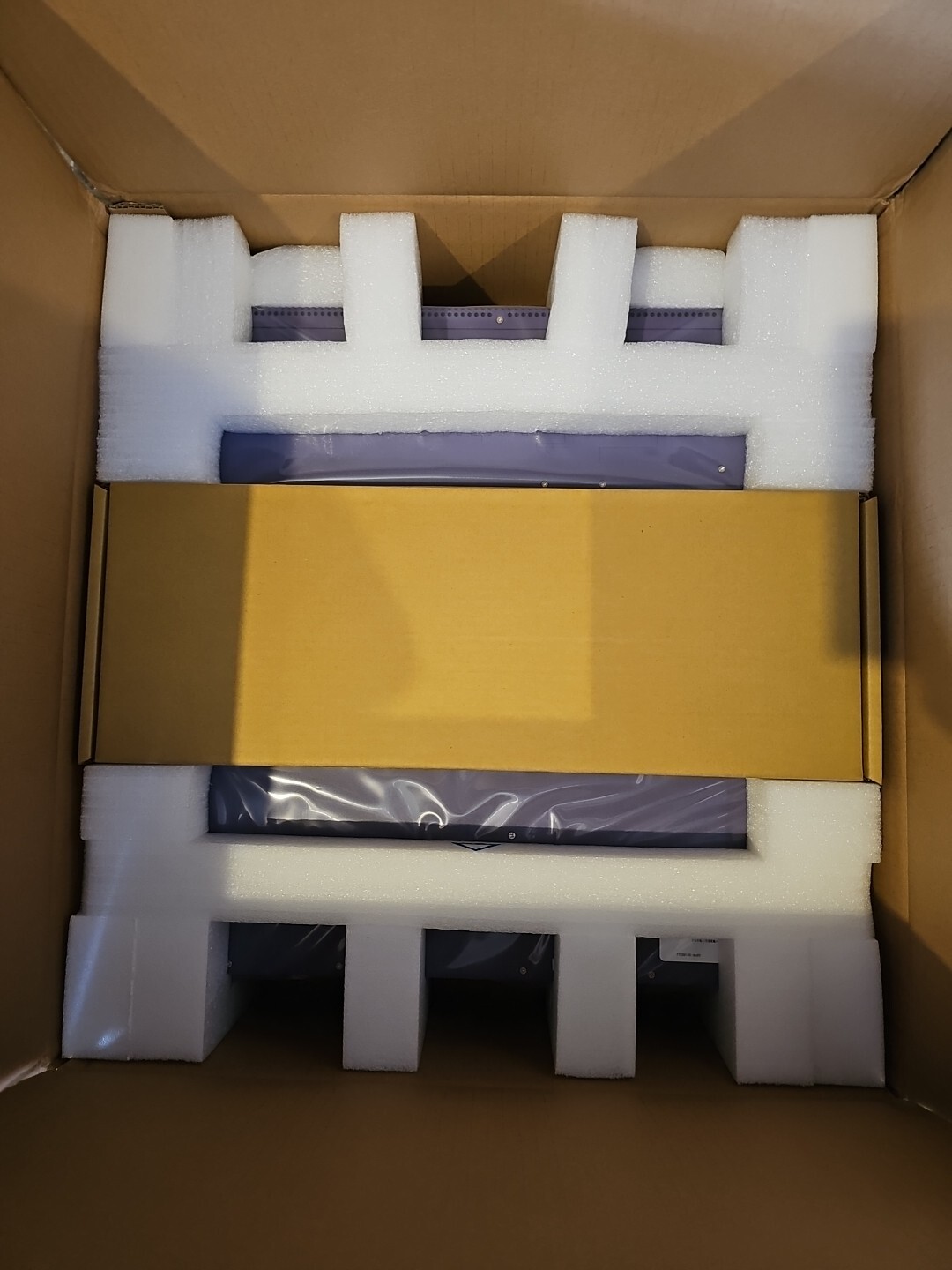 Extreme Networks - 16175 -  X450-G2-48P-GE4-BASE Network Switch