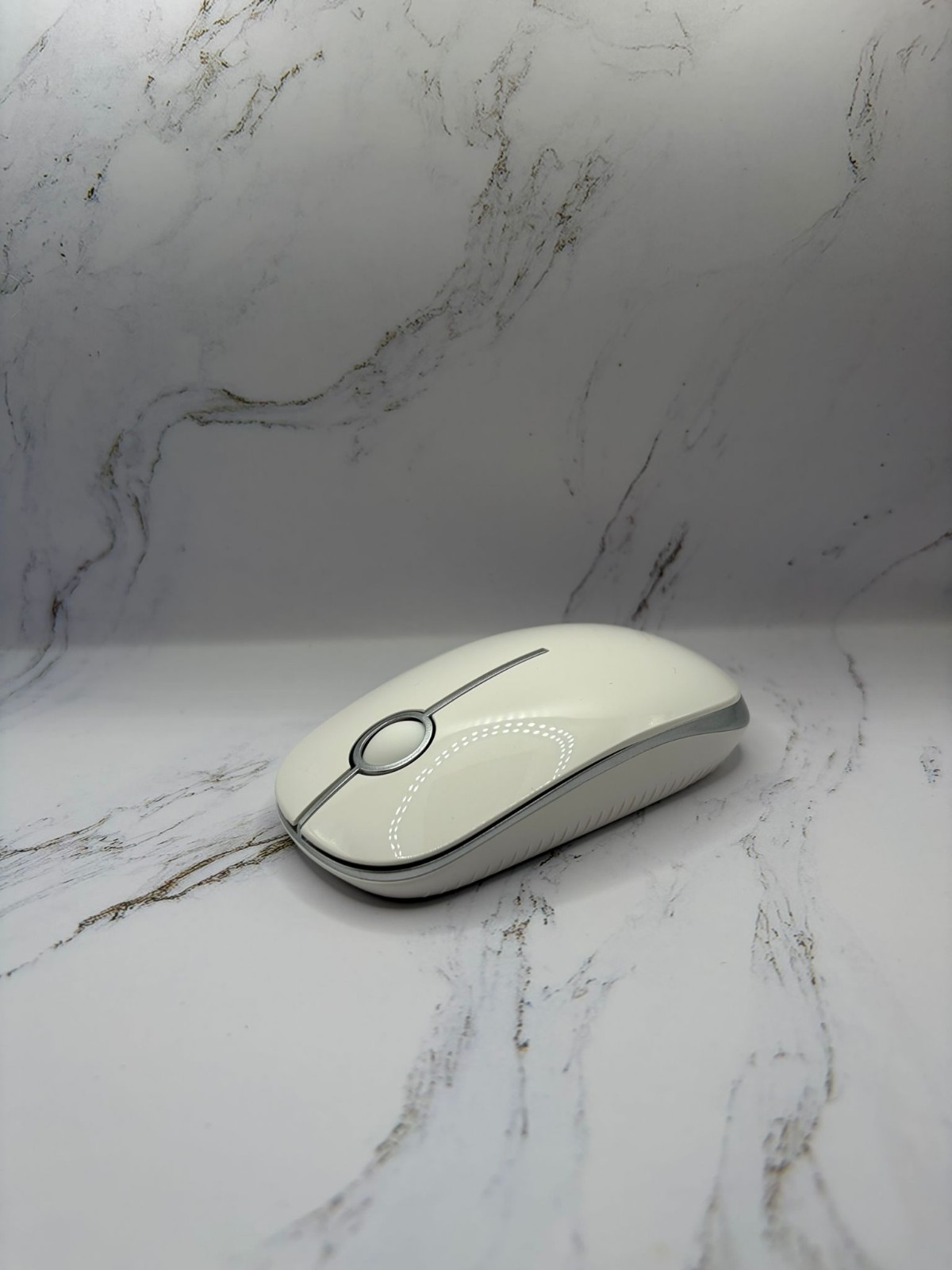 Jelly Comb Slim Wireless Mouse (2.4GHz USB – White & Silver, Silent Click)