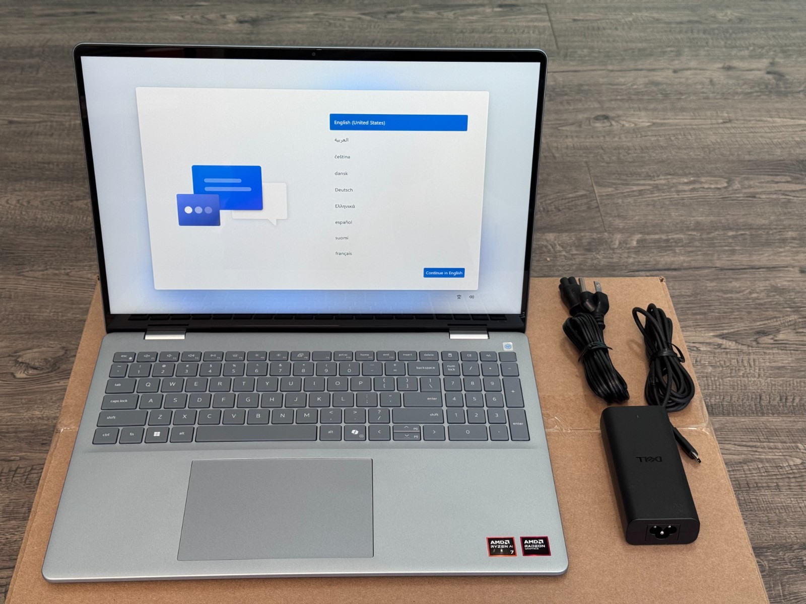 Dell Plus Laptop 16" 2K Touch Screen AMD Ryzen AI 7 350/32GB/1TB