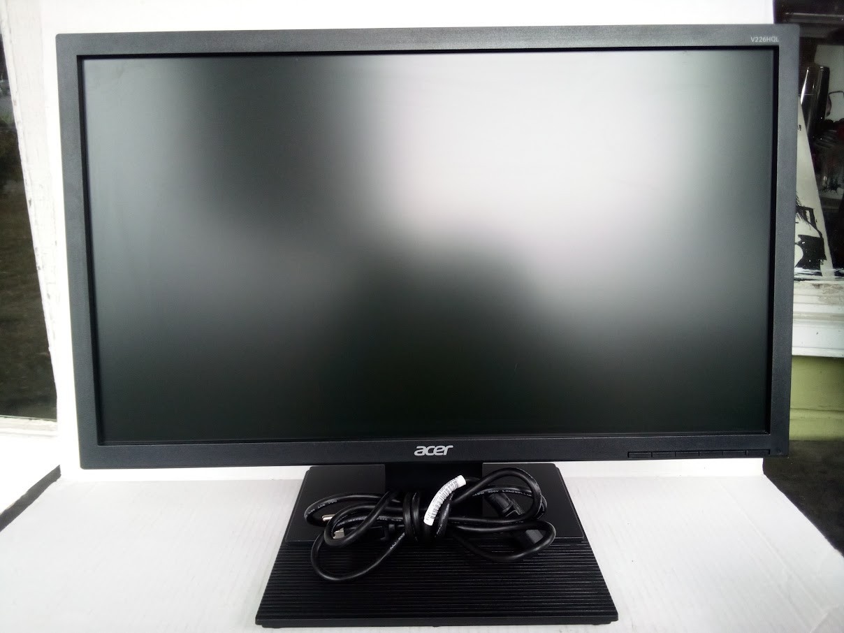 Acer V226HQL Professional 22" Widescreen LCD Monitor
