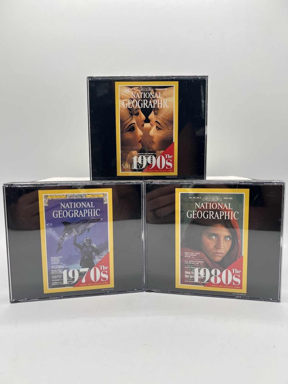 NATIONAL GEOGRAPHIC magazine the 1980's interactive CD-ROM set Windows Very Good
