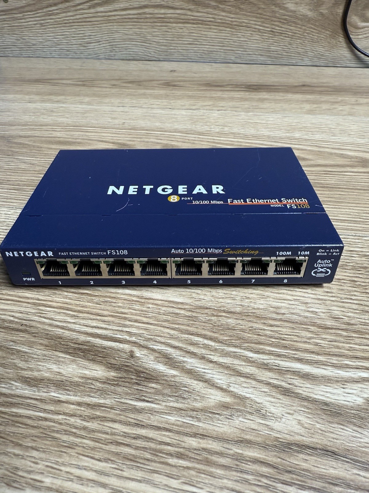 Netgear ProSafe FS108 v2 8-Port 10/100 Fast Ethernet Network Switch