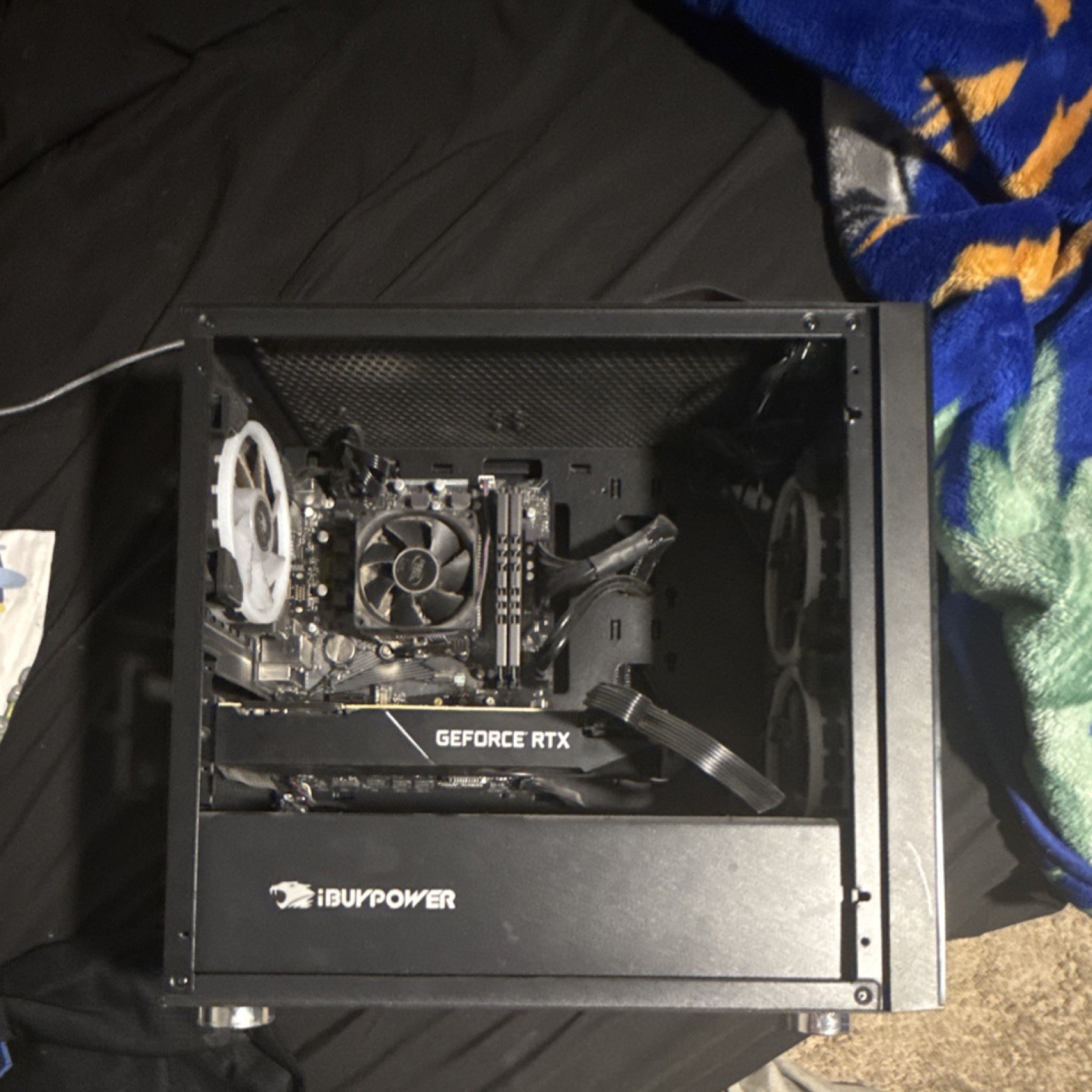 iBUYPOWER Gaming Tower Desktop Black GeForce RTX GPU Built-in Wi-Fi