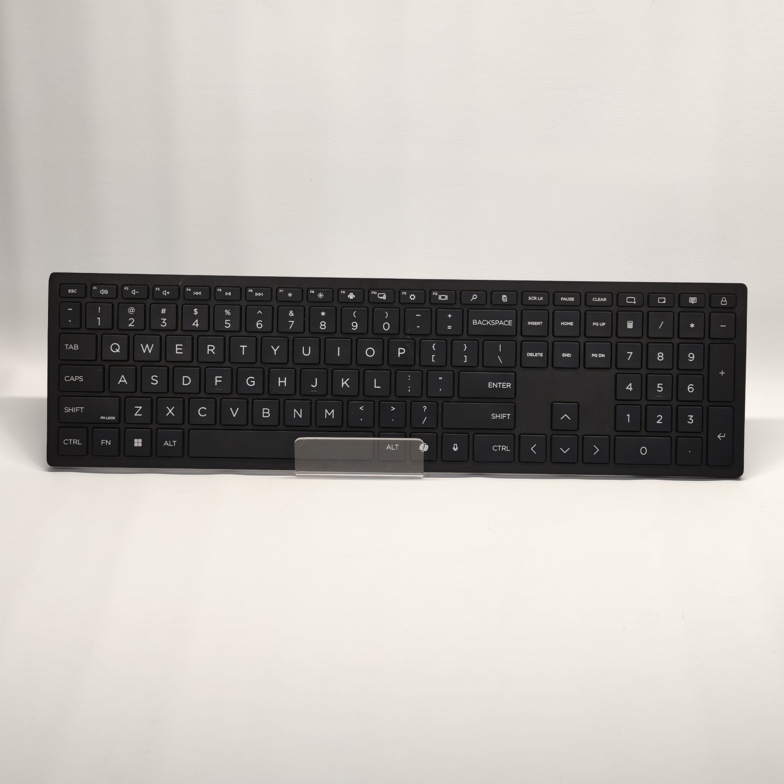 HP HSA-P003K 710 Wireless Keyboard Black P09803-001 Power On No USB Receiver OEM