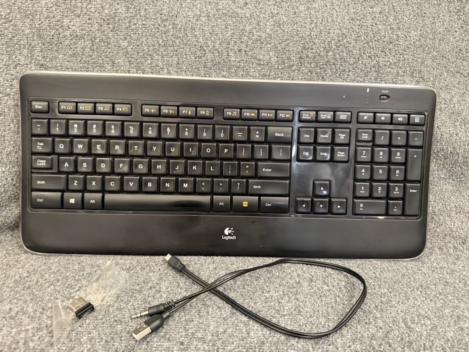 Logitech K800 Illuminated Wireless Keyboard with USB Dongle & Charging Cable