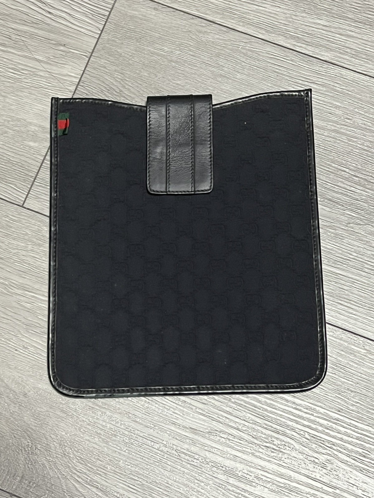 Authentic Gucci GG Leather iPad Case Tablet Sleeve 