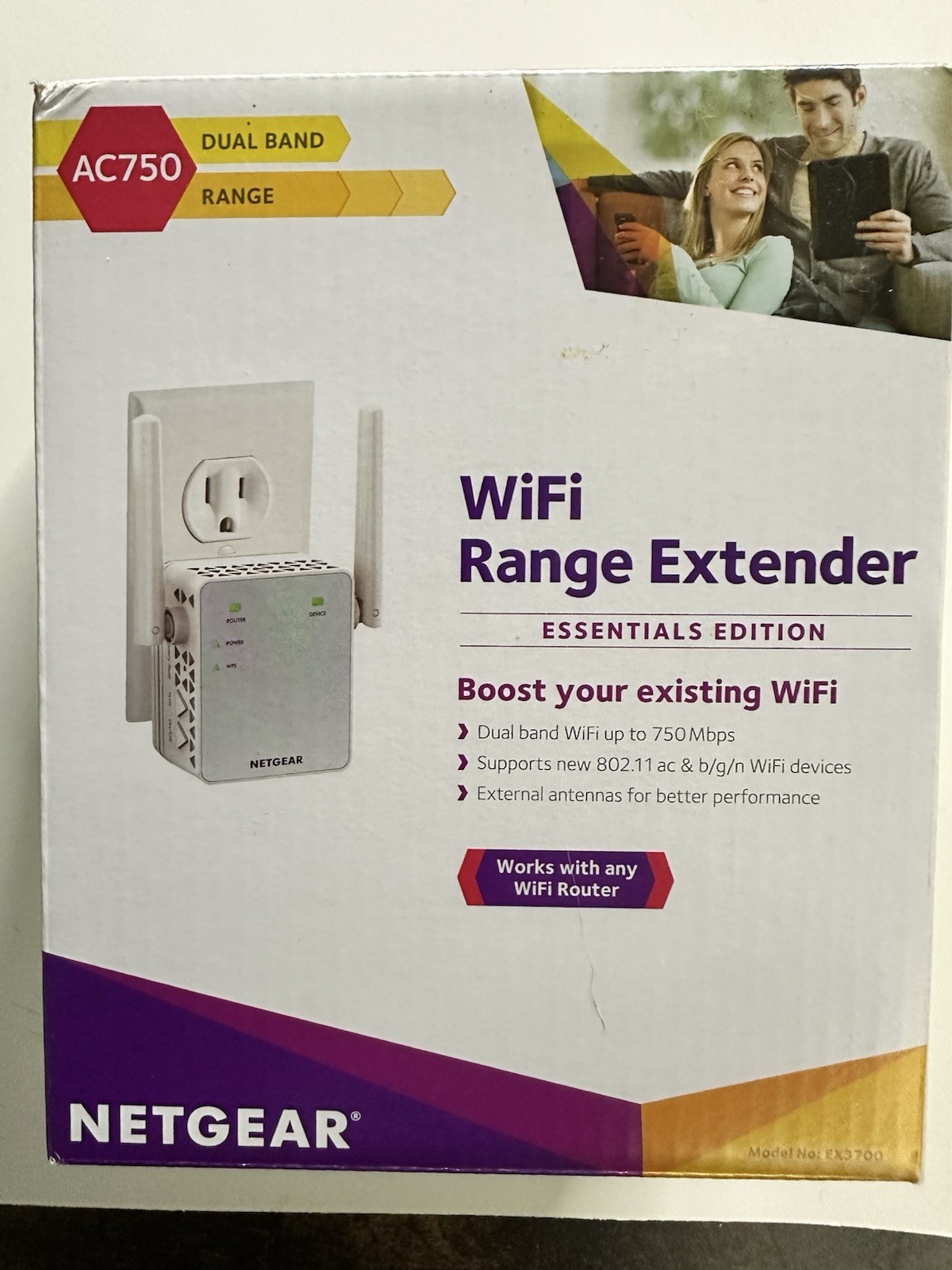 NETGEAR AC750 WiFi Range Extender Essentials Edition EX3700-100NAS New In Box