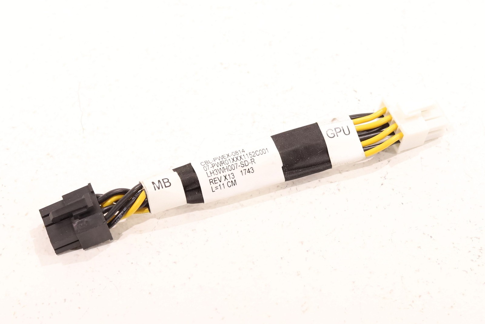 SuperMicro Internal 8-Pin to 8-Pin GPU Power Adapter Cable P/N: CBL-PWEX-0814