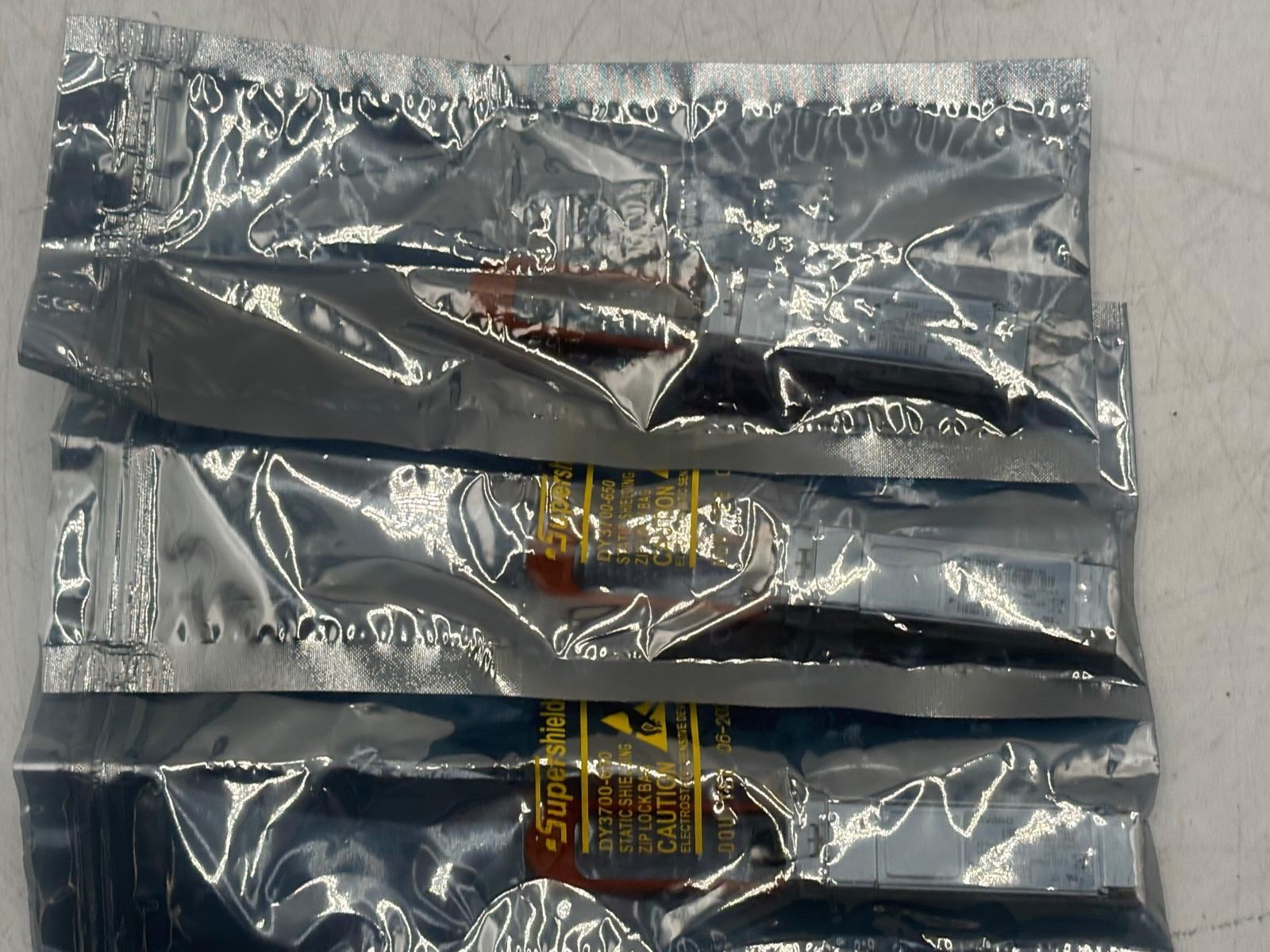 Lot of 3 Avago 40Gbps QSFP Transceiver AFBR-79EEPZ-NA2