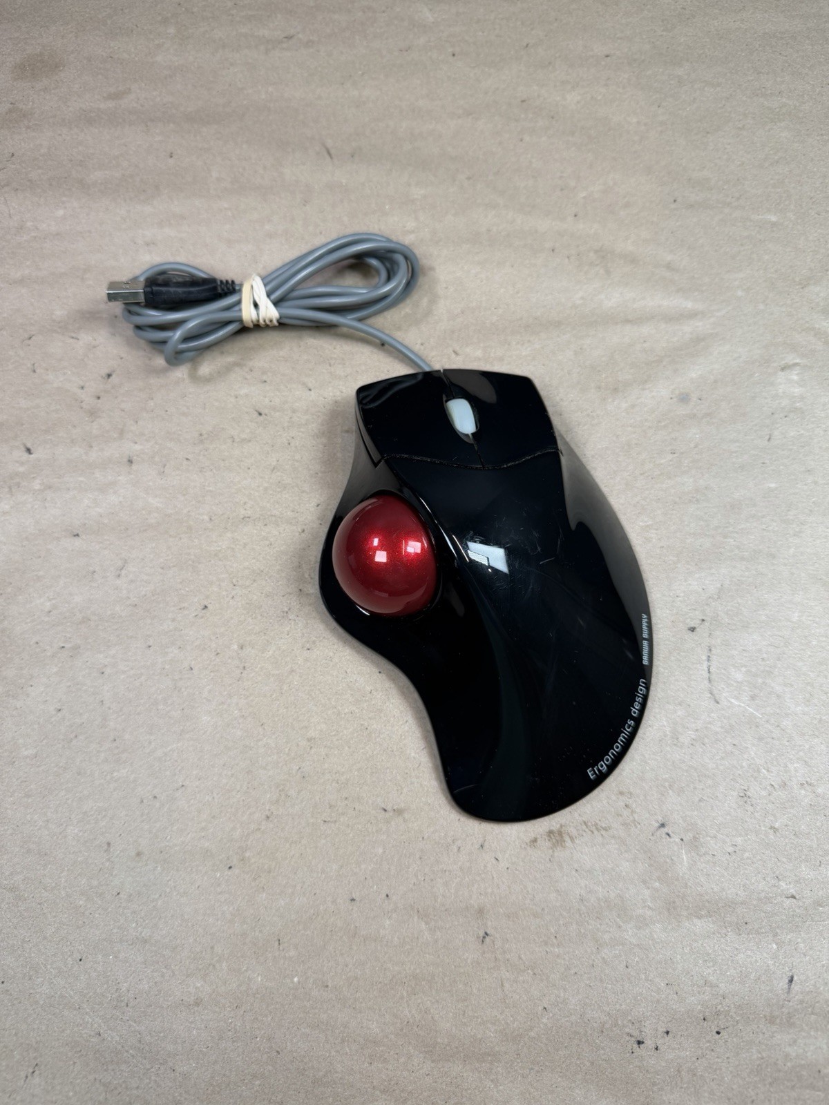 SANWA SUPPLY MA-TB39BK Black Trackball Wired Mouse Red Ball Sealed Works