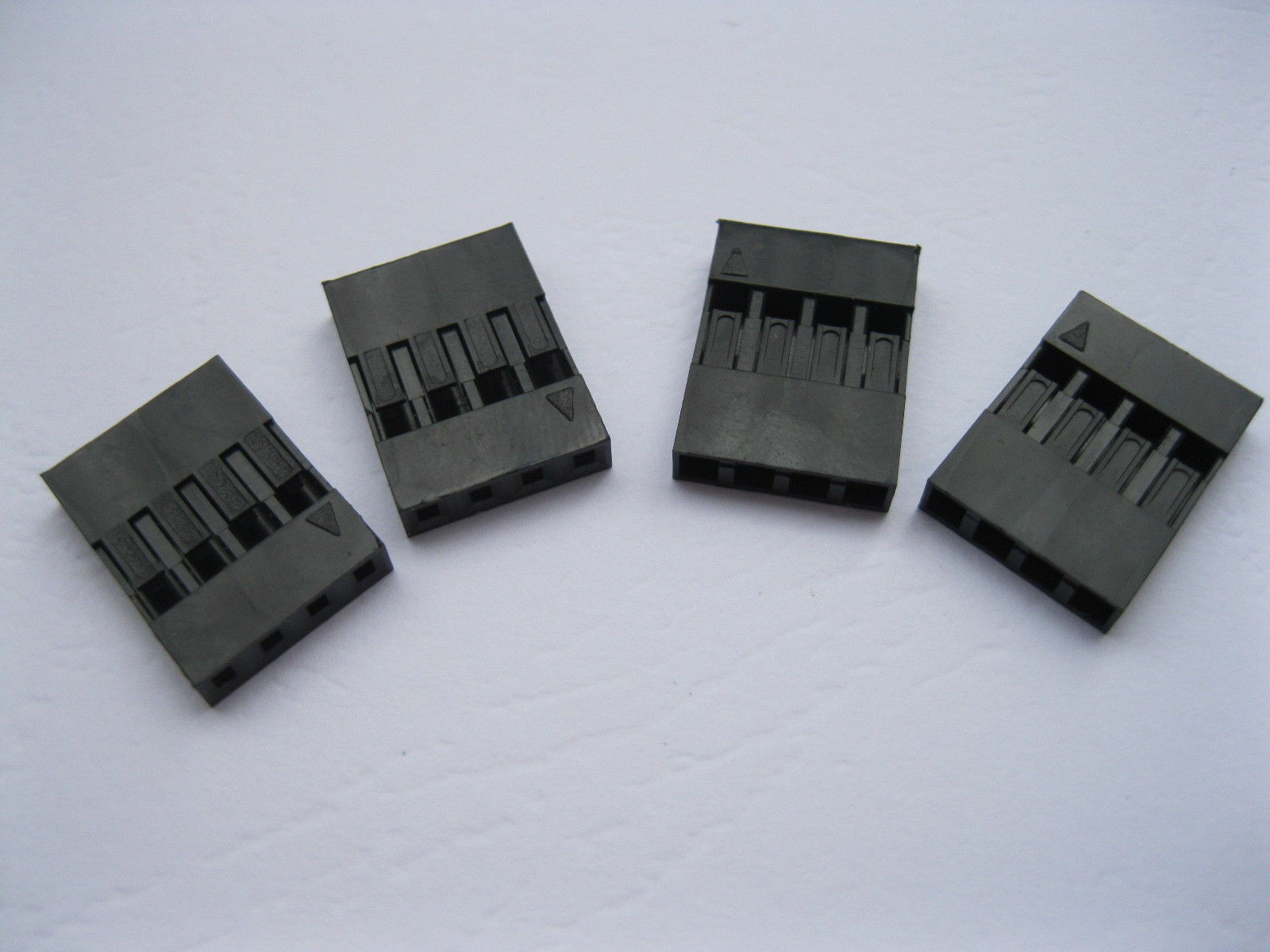 200 pcs Pitch 2.54mm Jumper Wire 4 Pin Female Housing Connector Black Color New