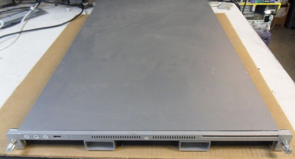 Apple A1246 XServe Server  3.0GHz No RAM No HDD MA882LL/A Eight Core