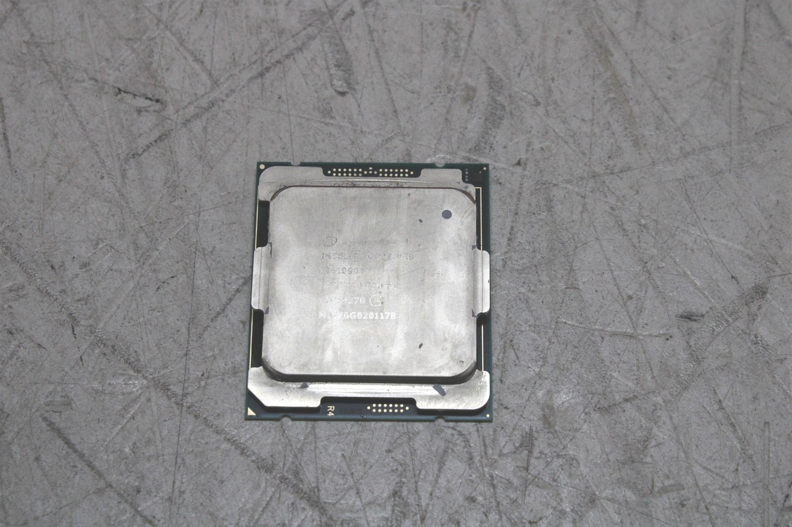 Intel Core i9-10900X SRGV7 3.7GHz 10-Core 20-Thread 165W TDP Processor