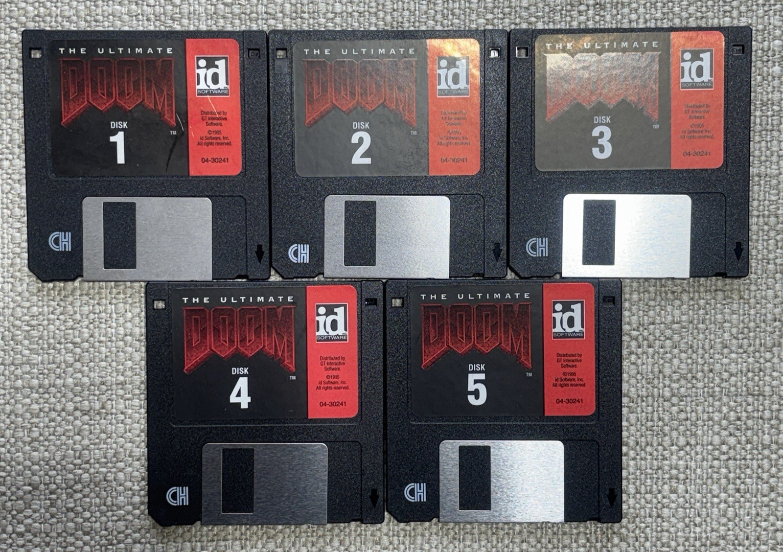 The Ultimate Doom 3.5 Floppy Disks Lot 1-5 Complete Set MS-DOS id Software 1995