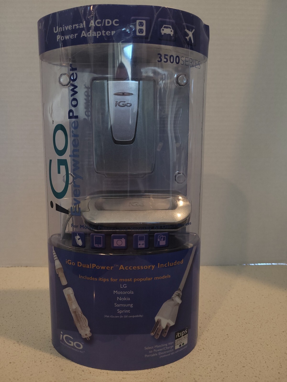 iGo Everywhere Power 3500 Series Universal AC/DC Power Adapter - New 
