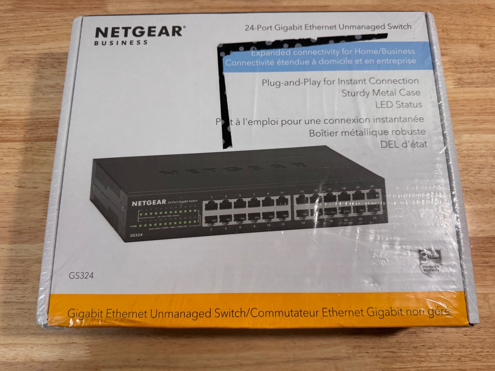 NETGEAR GS324-200NAS 24-Port Gigabit Ethernet Unmanaged Switch - Black BRAND NEW