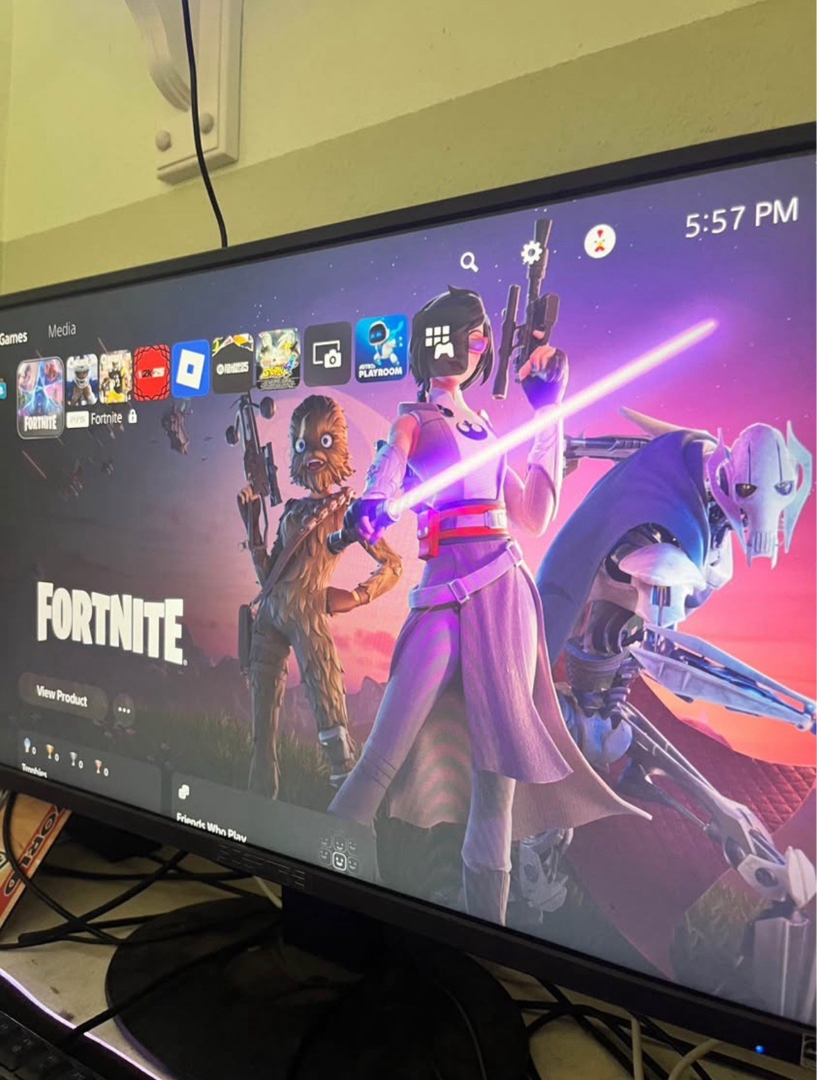 Spectre E20 E205W 20-inch Monitor, The Picture Is Great. This Also Is In A Set