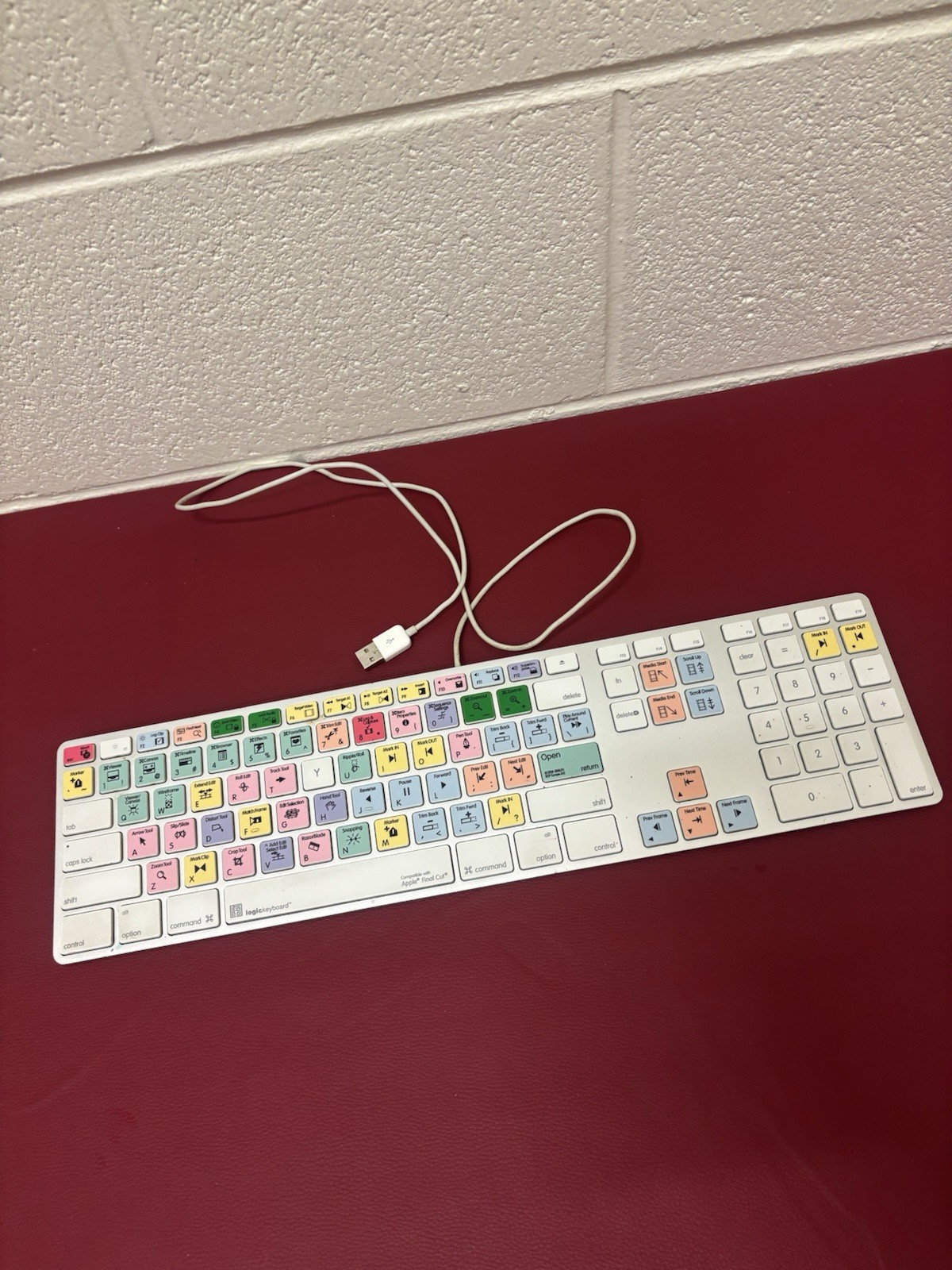 Apple USB Keyboard LogicKeyboard For Phase One Capture One A1243 *Tested-Works*