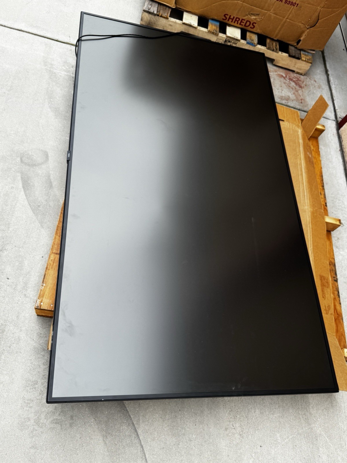 NEC Model C861Q MultiSync 86" Display 4K