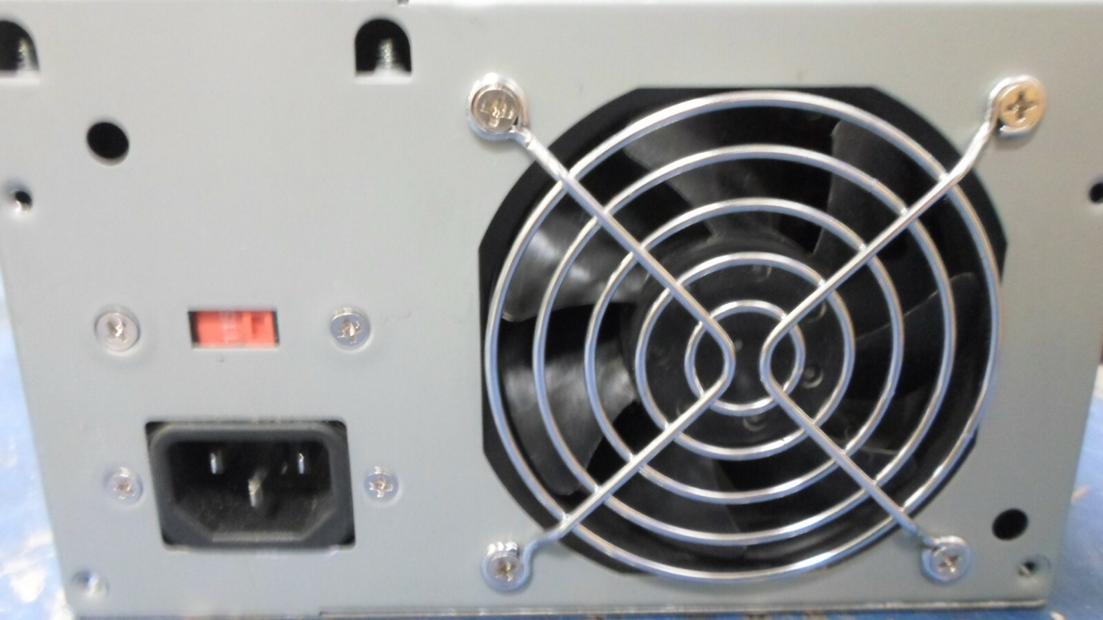 COMPAQ ATX 200W, 334169-001, 334112-001 PS-5201-4T2 Power Supply.