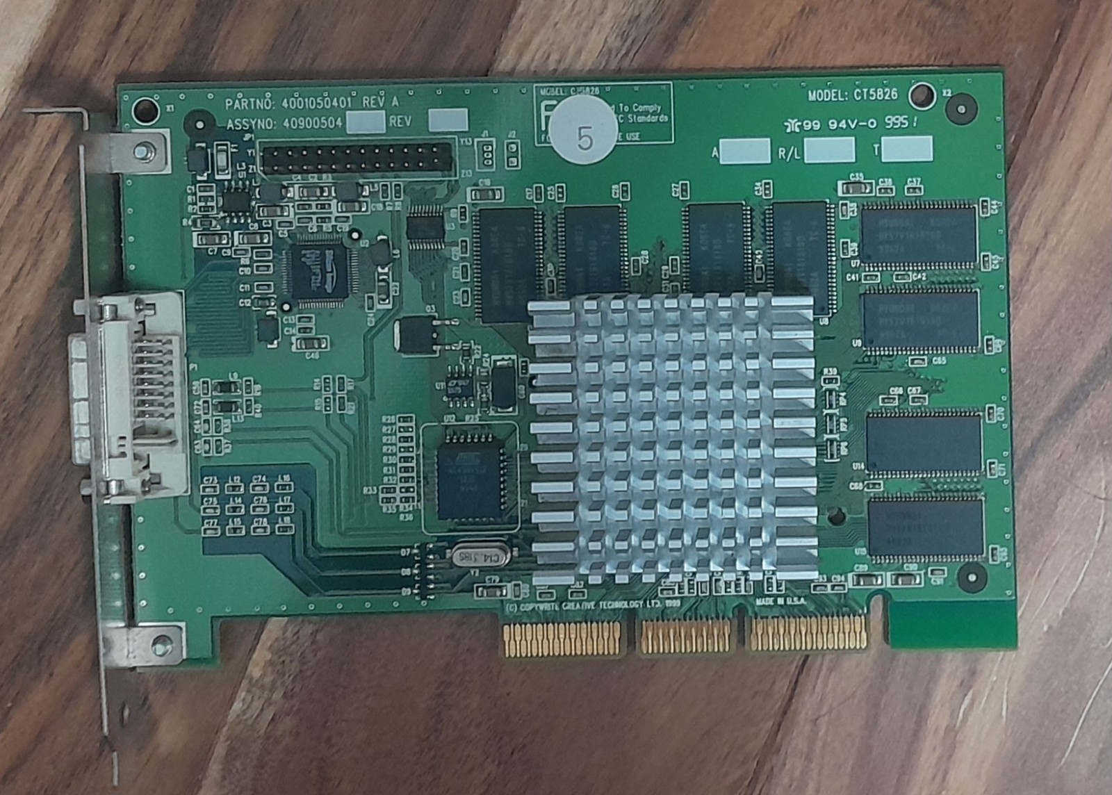 Creative Labs CT5826 TNT2 Pro - 16MB - AGP