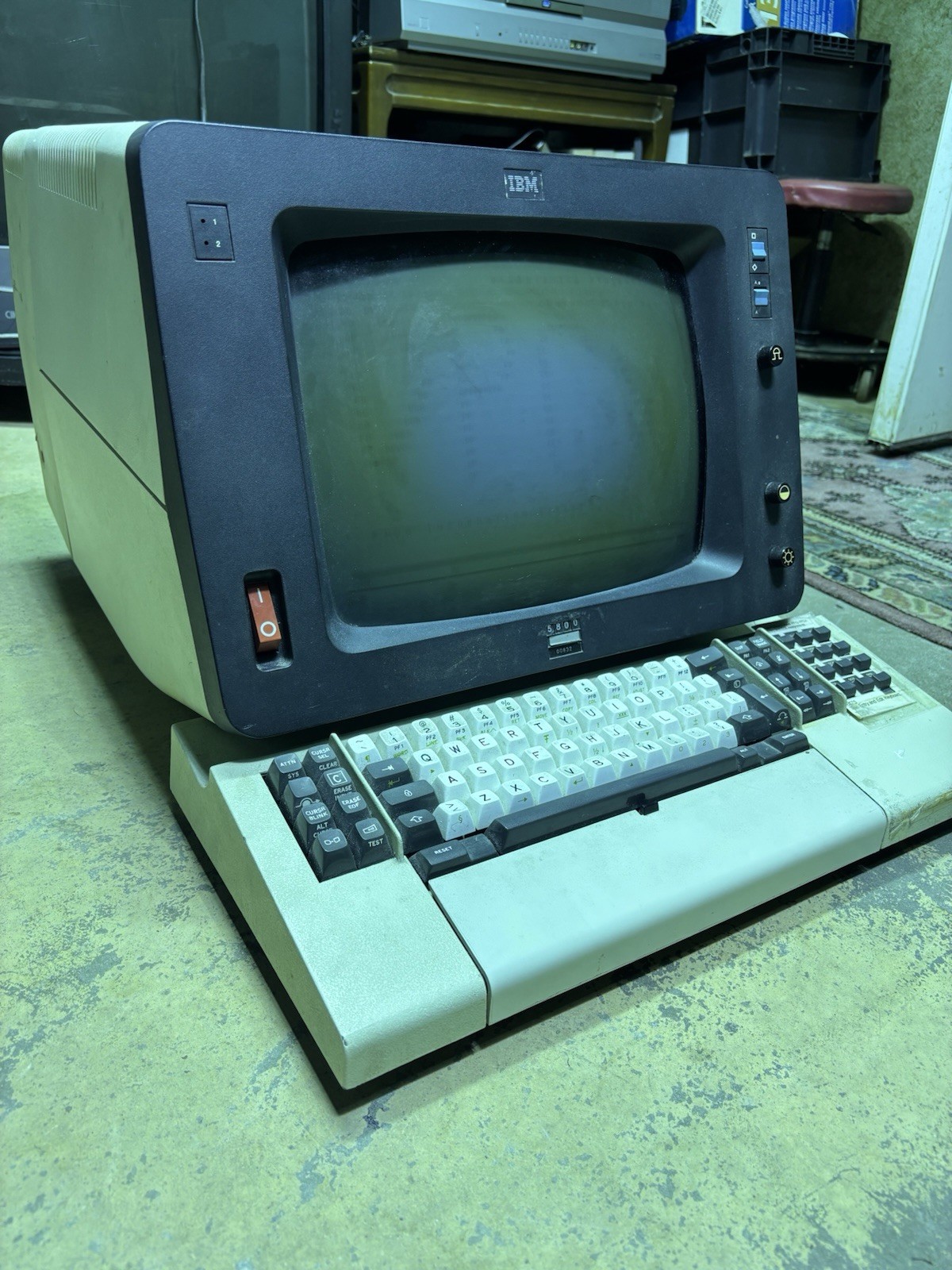 IBM 8775 Terminal With Unattached Beam Spring Keyboard. Parts Only As Is