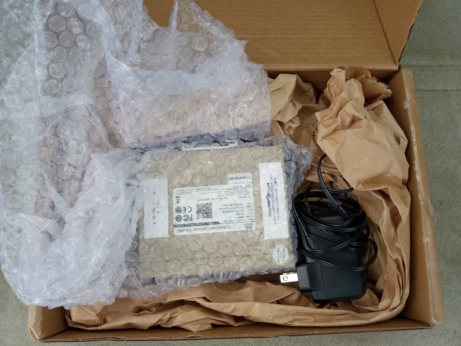 INHAND IR615 4G LTE W/ WI-FI S-FS18-WLAN CELLULAR ROUTER