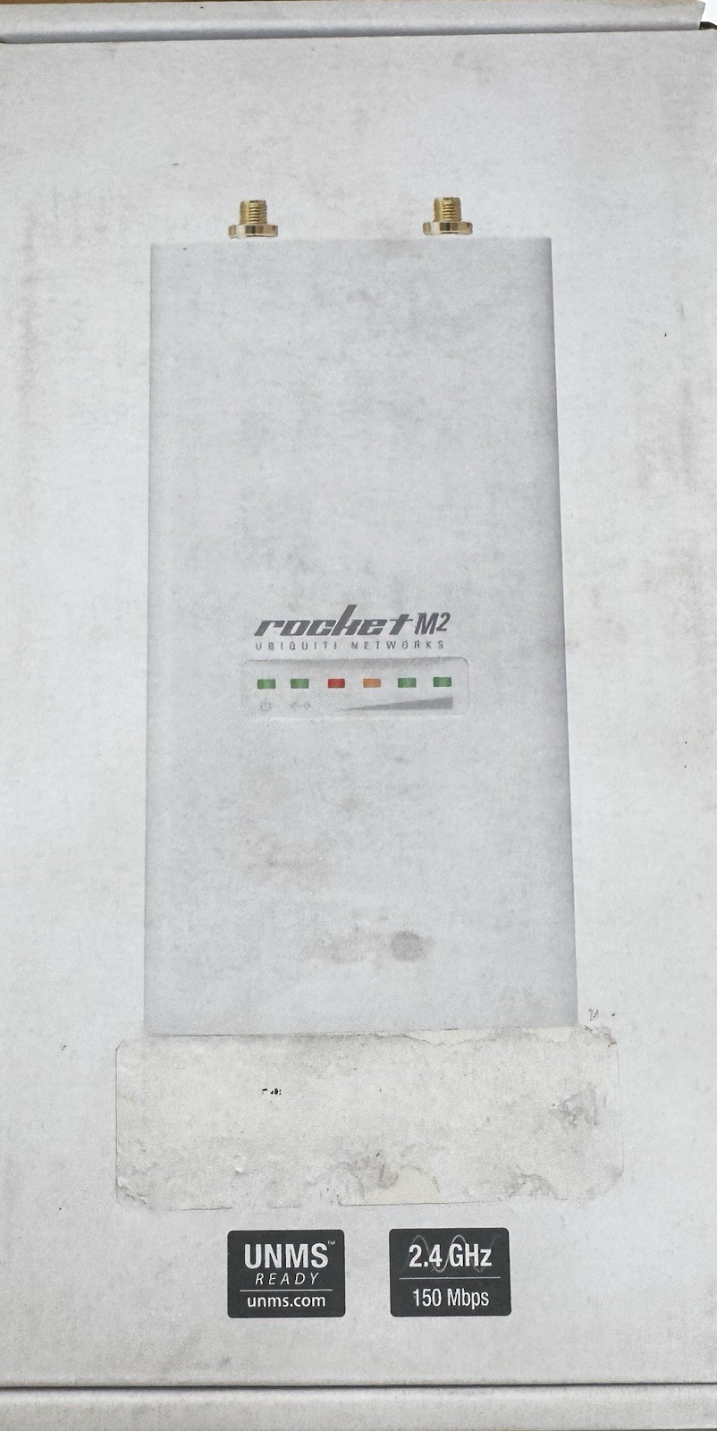 Ubiquiti Rocket M2 (ROCKETM2) airMAX 2.4GHz Wireless BaseStation Access Point