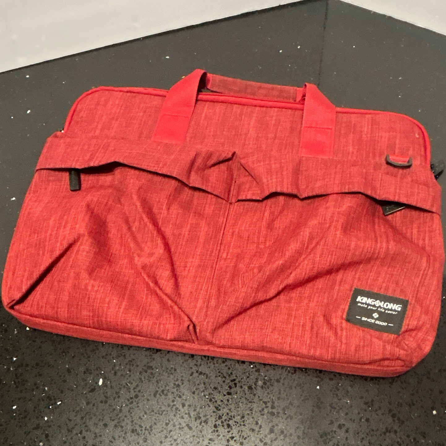 KINGSLONG Red Polyester Padded Shoulder/Messenger Laptop Bag Fits 14-15 in