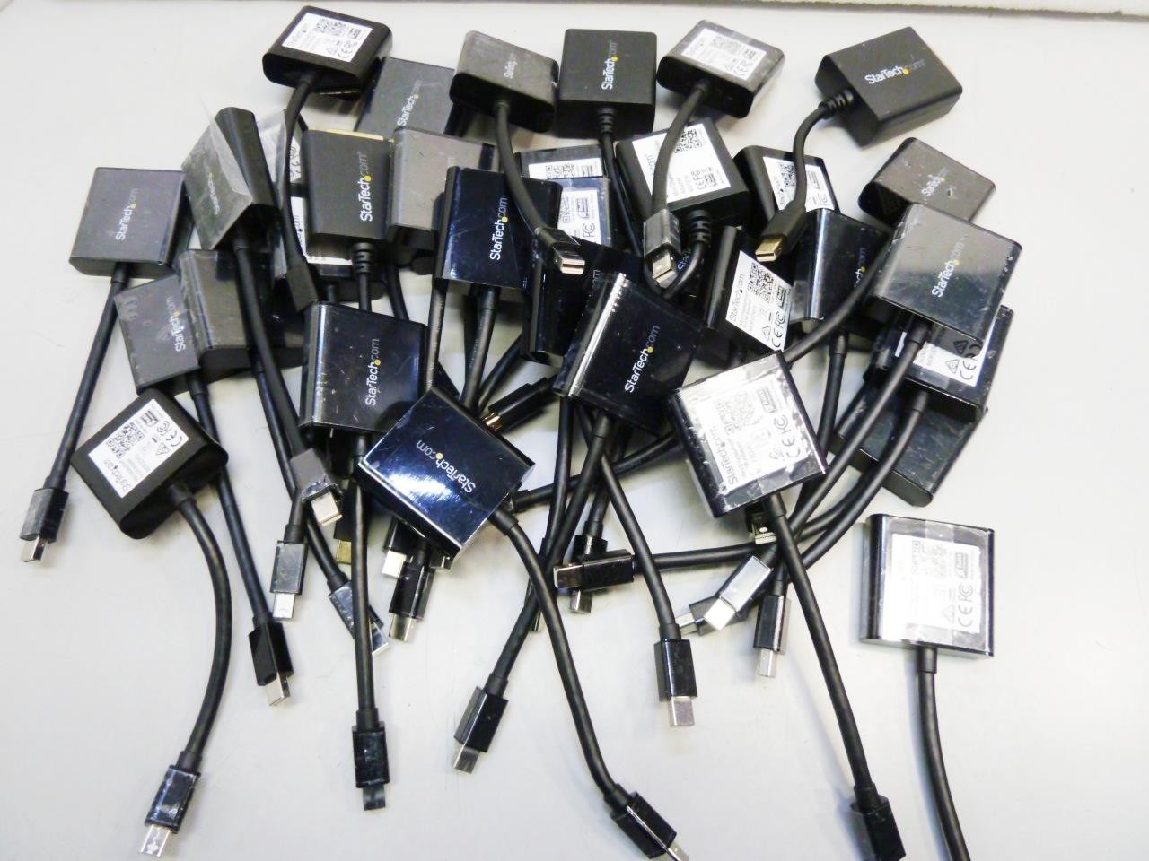 34x StarTech Mini DisplayPort to DVI Video Adapter Converters | MDP2DVI3