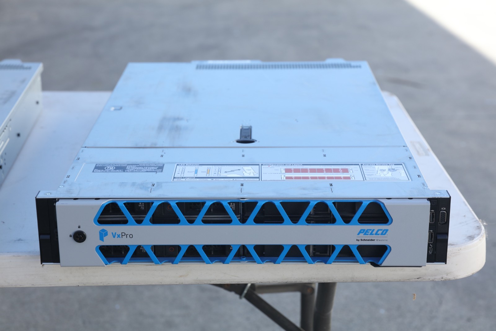 Pelco VxPro VXP-P2 VideoXpert Power 2 Server (Dell R740xd) 12-Bay LFF 16GB RAM