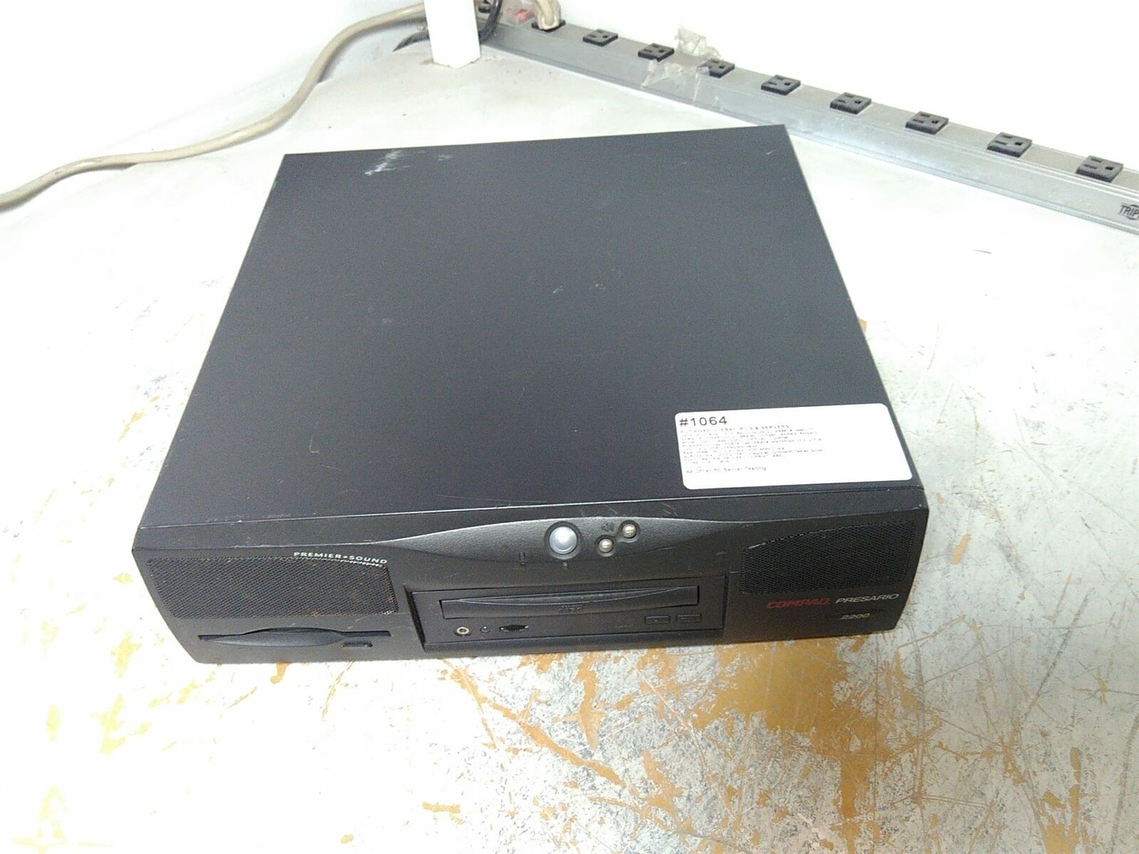 Vintage Compaq Presario 2200 Desktop PC 45MB RAM No HDD 1x ISA Slot