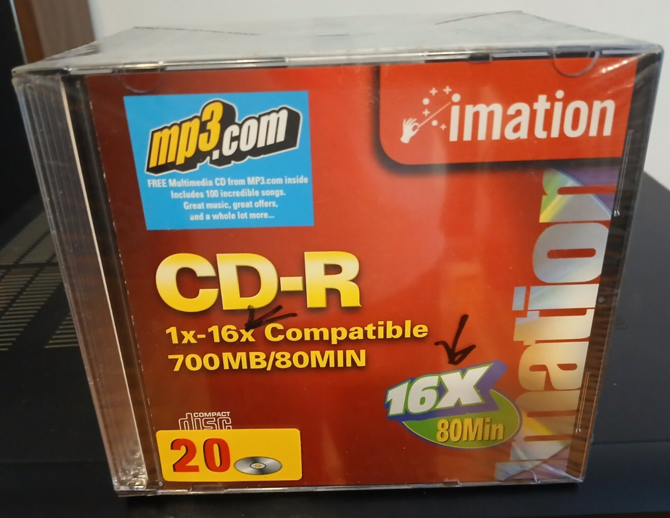Free Shipping - Imation Black CD-R 20 Pack Discs W/Case 700 MB / 80 Min / 1x-16