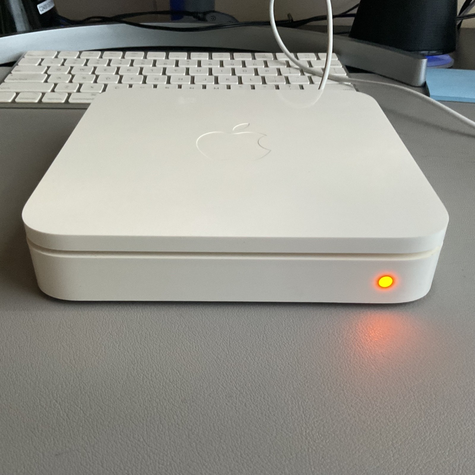 Apple AirPort Extreme Base Station Wi-Fi Router Model A1354 + Power Cord Wifi