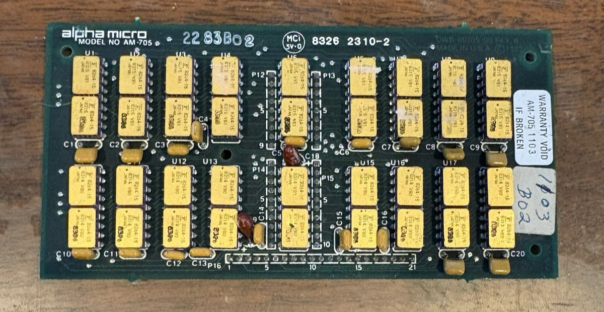 Alpha Micro AM-705 Memory Expansion Board Fujitsu 8264-15 Ceramic Gold IC
