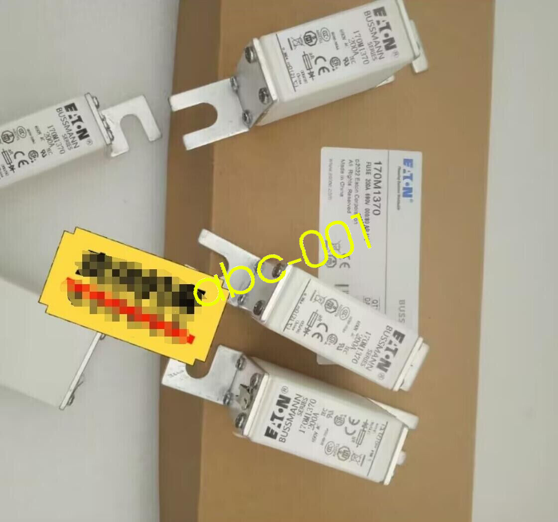 10PCS/1Box New Eaton Moeller Bussmann 170M1370 Fuses 200A 690V In Box Brand