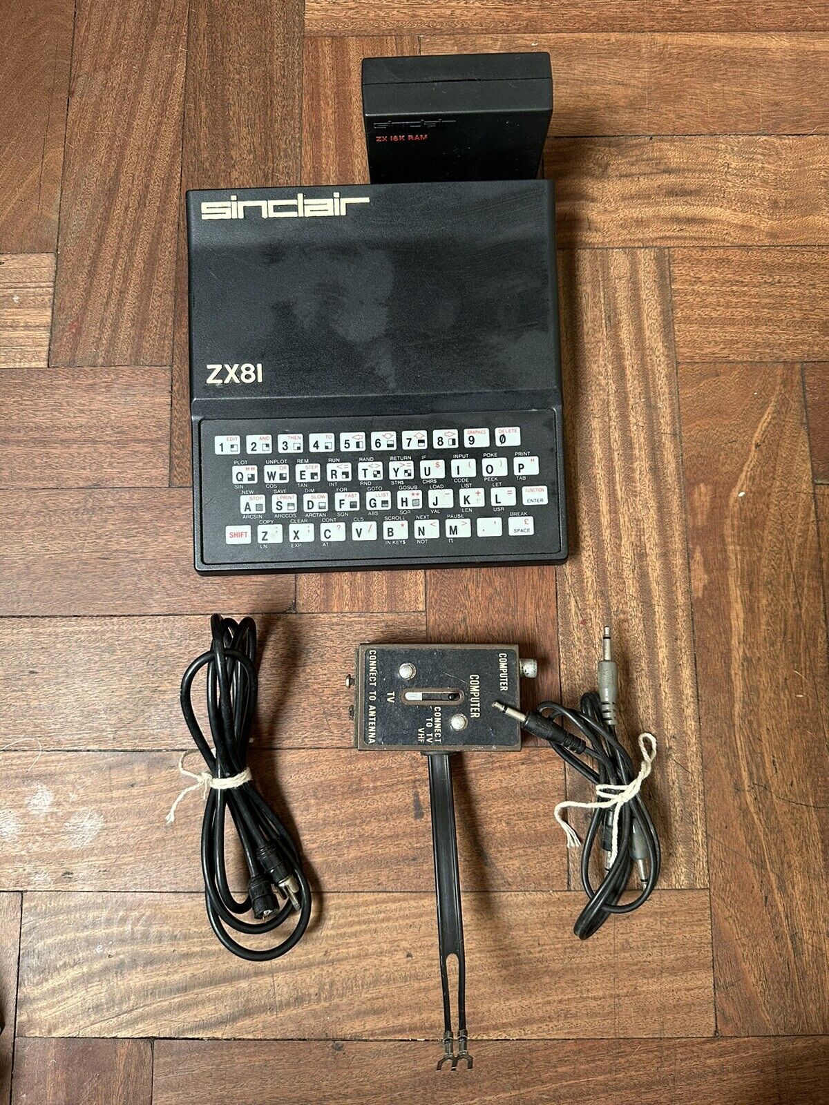 VINTAGE SINCLAIR ZX81 PERSONAL COMPUTER ZX FCC IDENTIFICATION DATA ENGLAND MADE