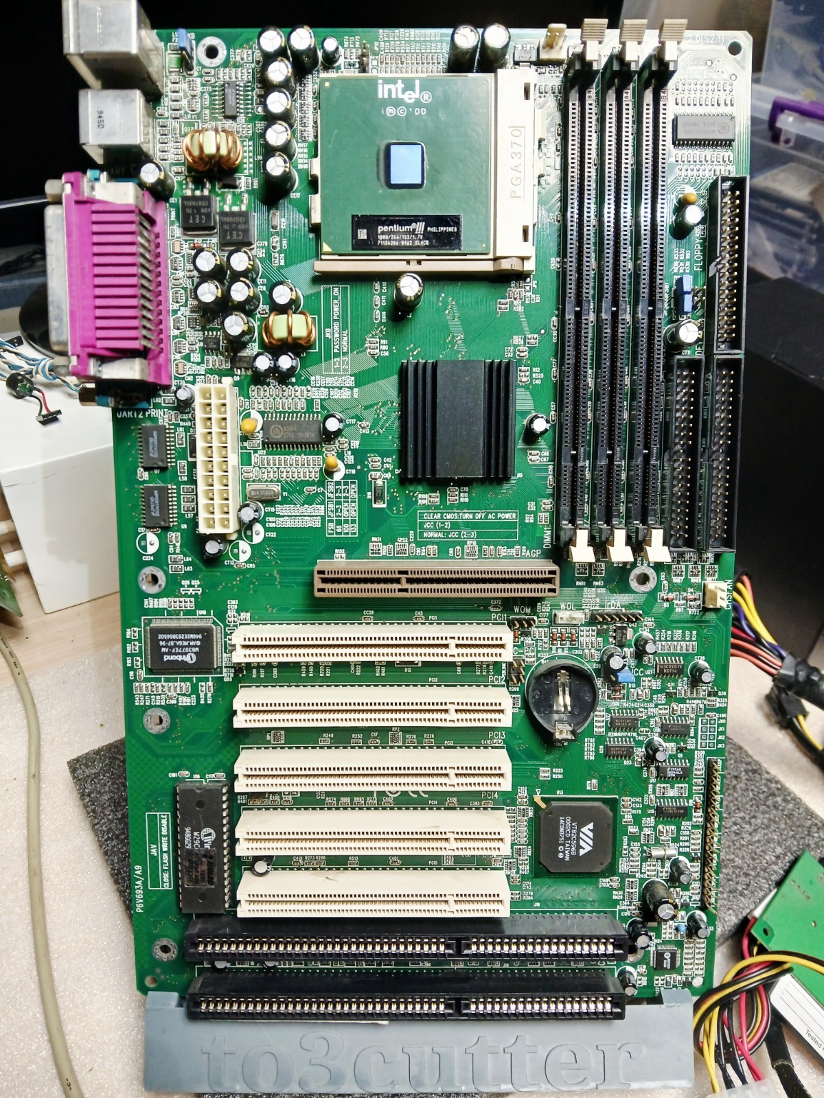 VINTAGE MOTHERBOARD QDI ADVANCE 9 + PENTIUM III 1000 MHZ + 256MB WORKING GREAT