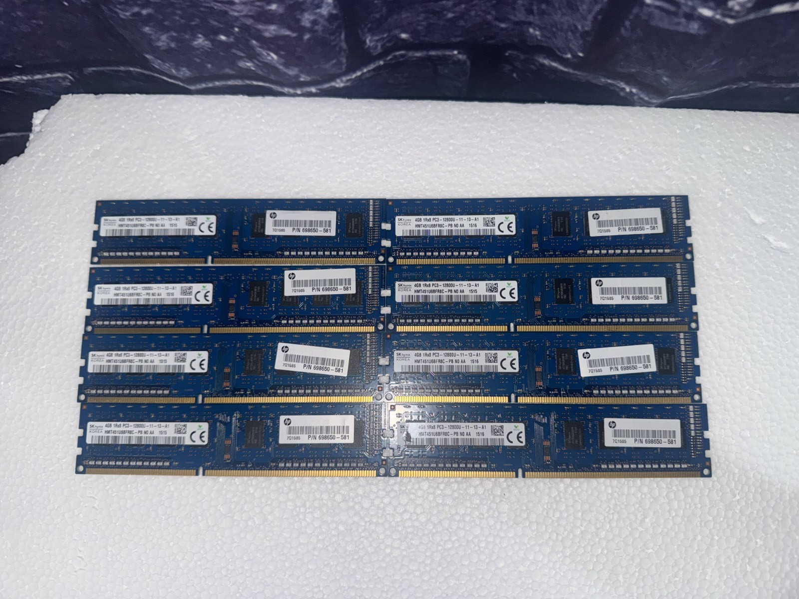 SK Hynix 32GB Kit (8x4GB) 1Rx8 PC3-12800U 1600MHz Desktop RAM (HMT451U6BFR8C-PB)