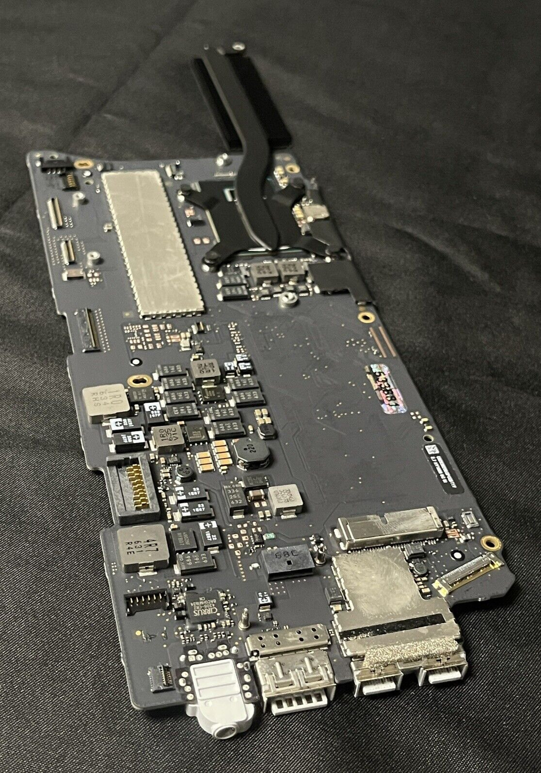 OEM Apple MacBook Pro 13” 2015 A1502 Logic Board i5 2.7GHz 8GB RAM Replacement