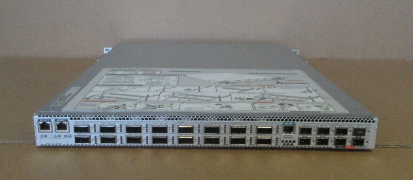 Sun Oracle Network 10GbE Switch 72P 16x QSFP 8x SFP+ 72-Port 1U Switch - 7055019