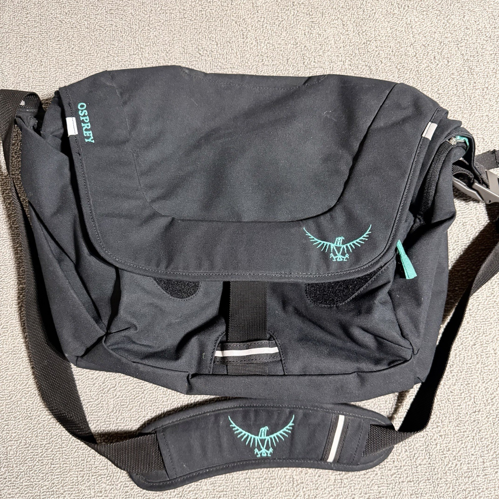 OSPREY Flap Jill Messenger Bag Backpack Laptop Black Teal Large Size Great
