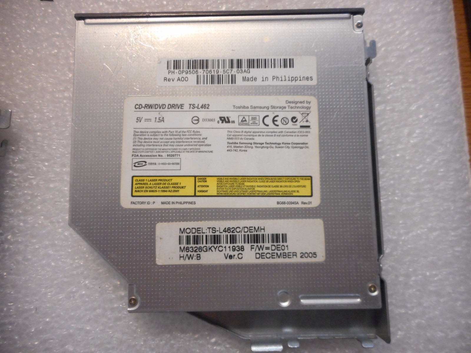  Dell Toshiba-Samsung TS-L462 IDE Optical Drive Internal w/Tray  (02)  P9506