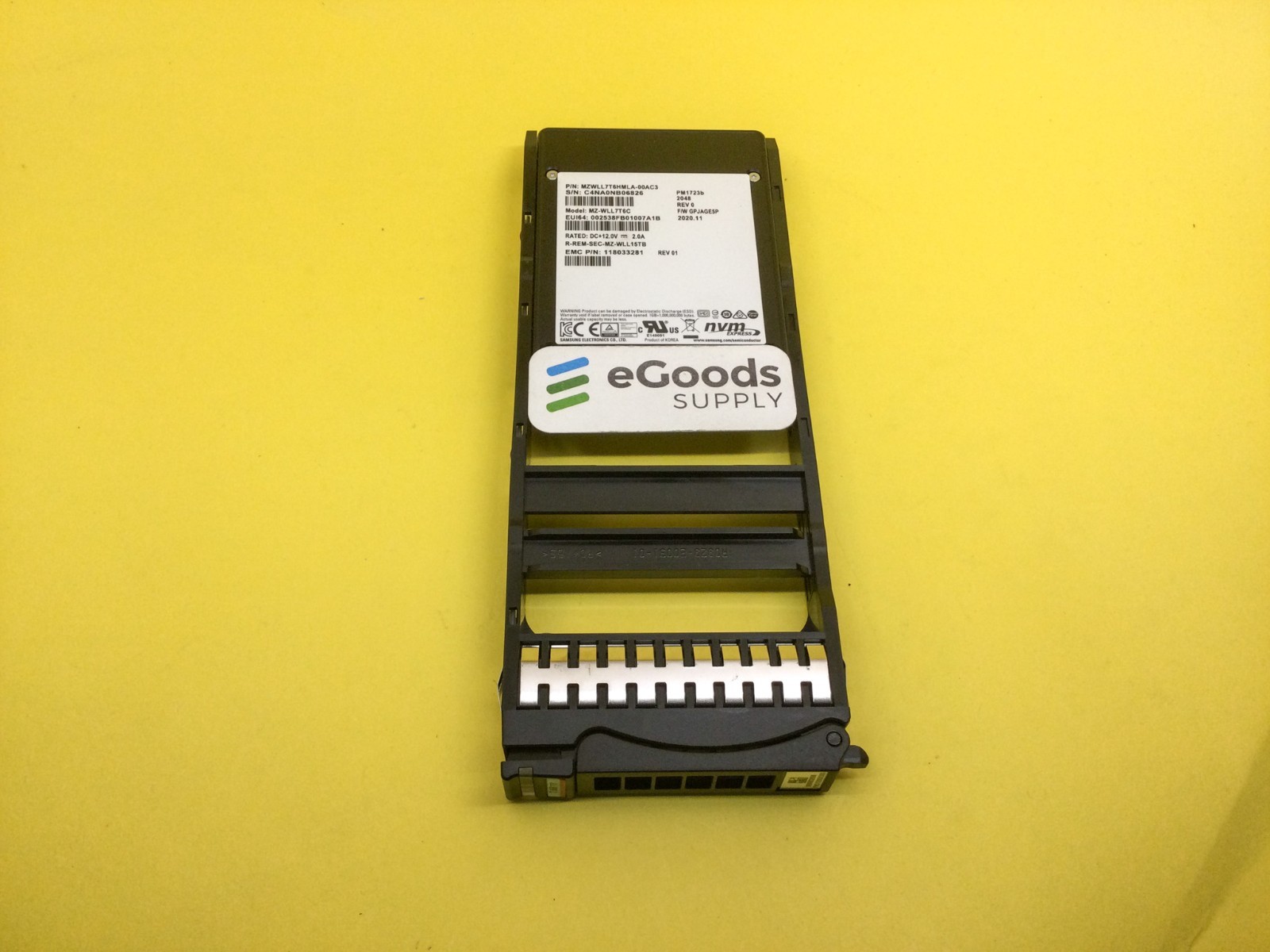 MZ-WLL7T6C Samsung PM1723b 7.68TB NVME PCIE3.0 2.5in U.2 SSD EMC 118033281