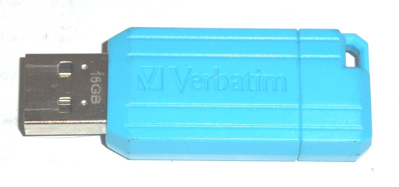 Verbatim PinStripe 16GB USB 2.0 Flash Drive